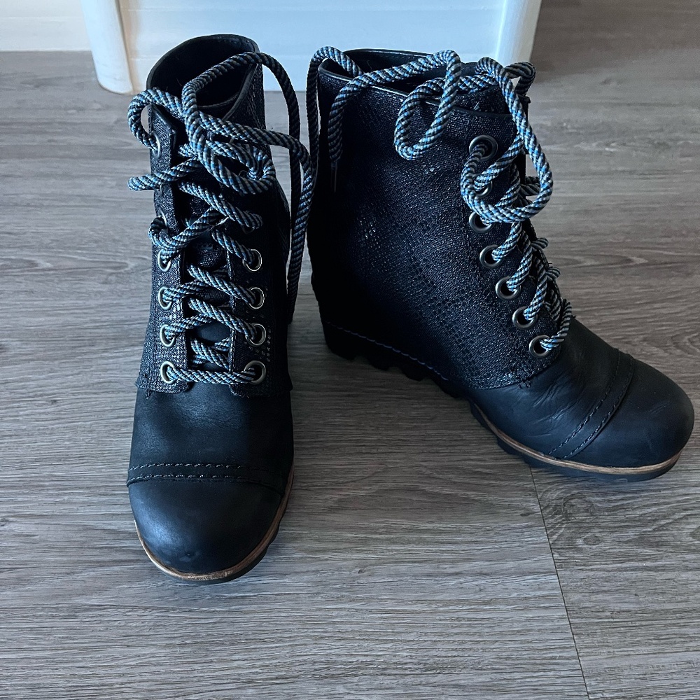Womens Sorel 1964 Premium Wedge. 7